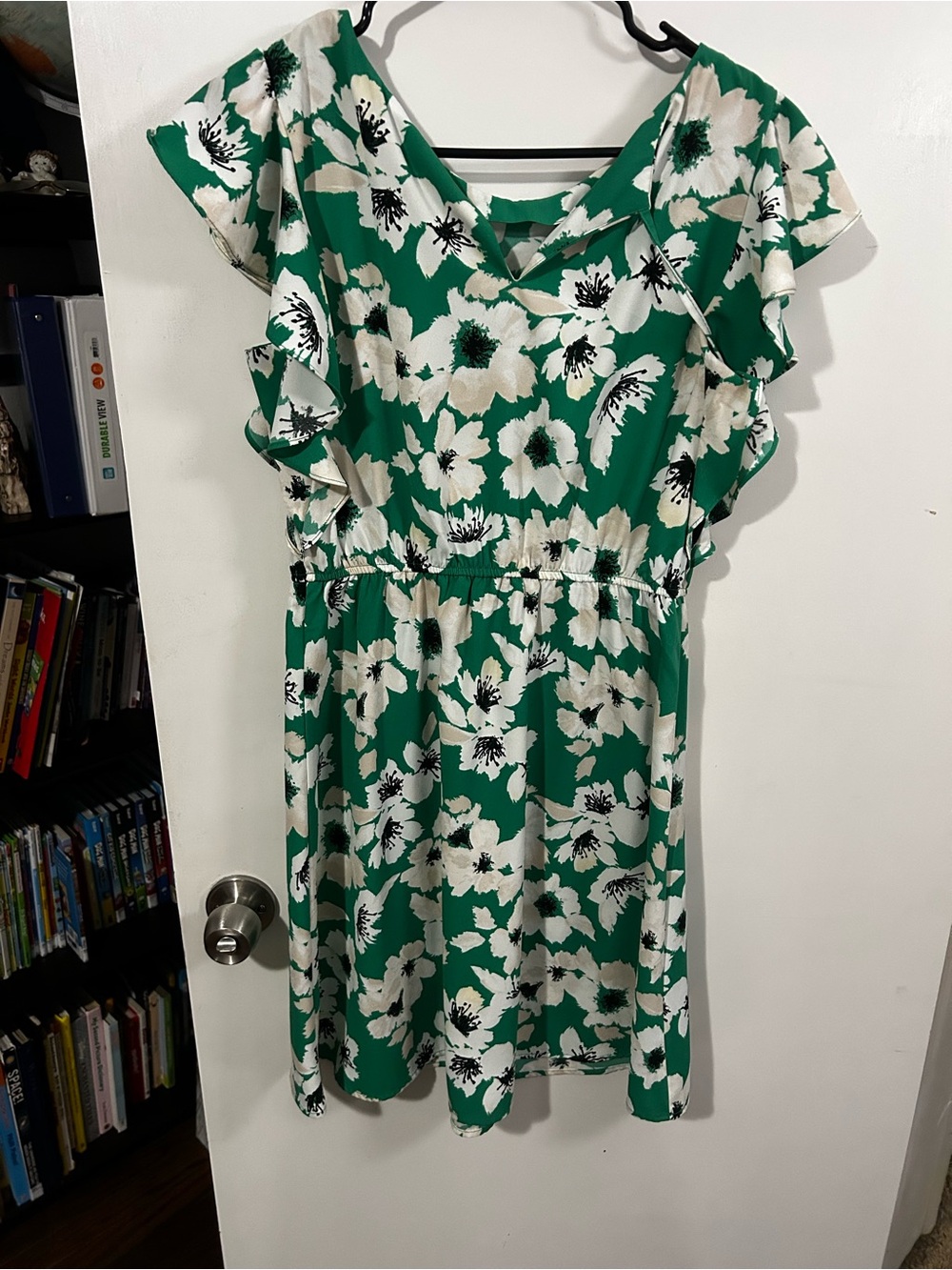 Women’s Green Floral Ruffle-Sleeve Dress
